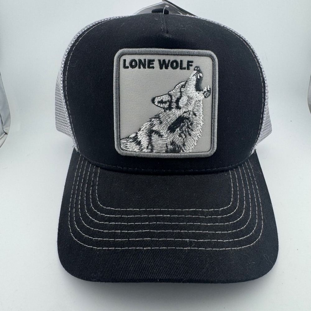 Arcadian Outfitters OSFA Black NWT Grey Lone Wolf Patch Trucker Hat LWBG